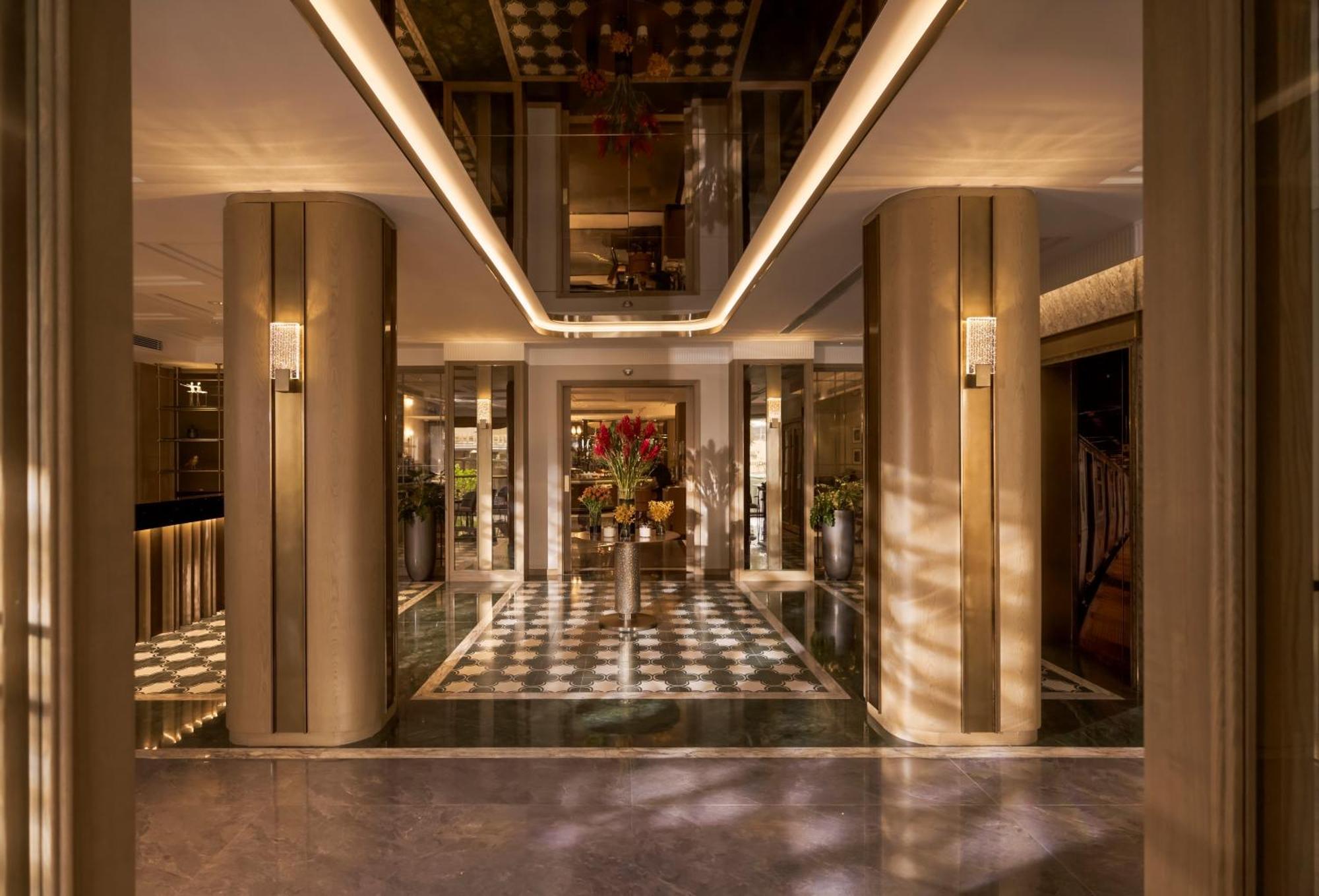 Hotel La Siesta Premium Saigon