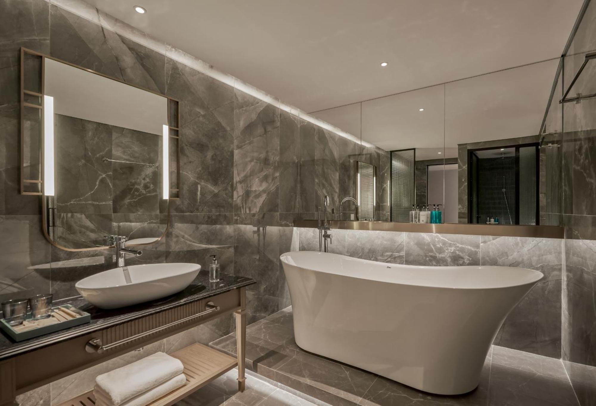 La Siesta Premium Saigon Ho Chi Minh City
