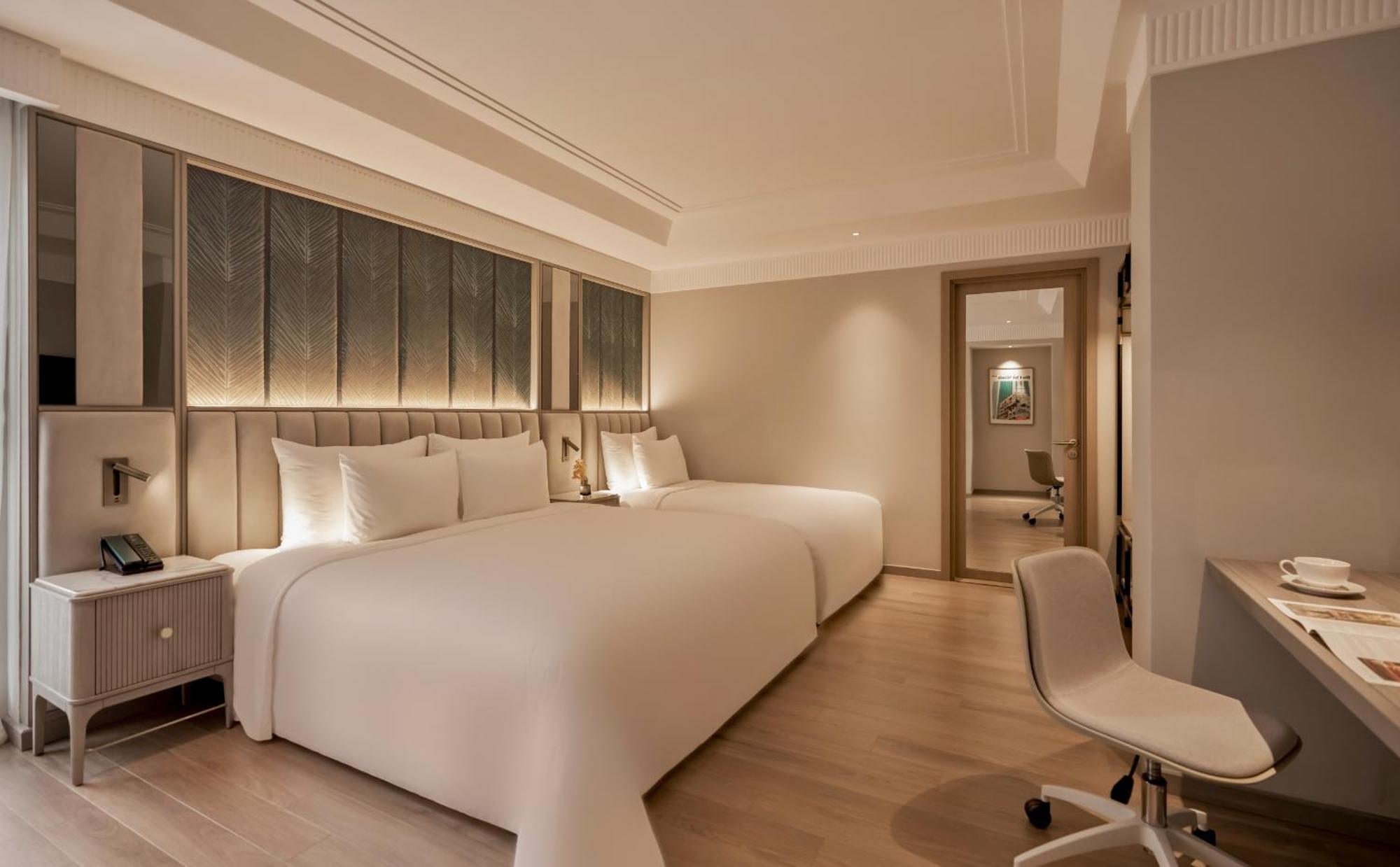 Hotel La Siesta Premium Saigon