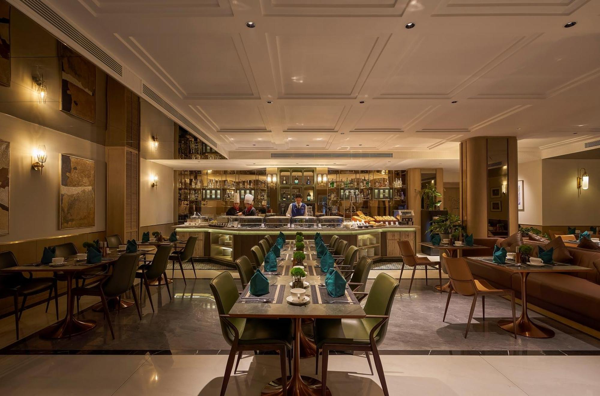 Hotel La Siesta Premium Saigon