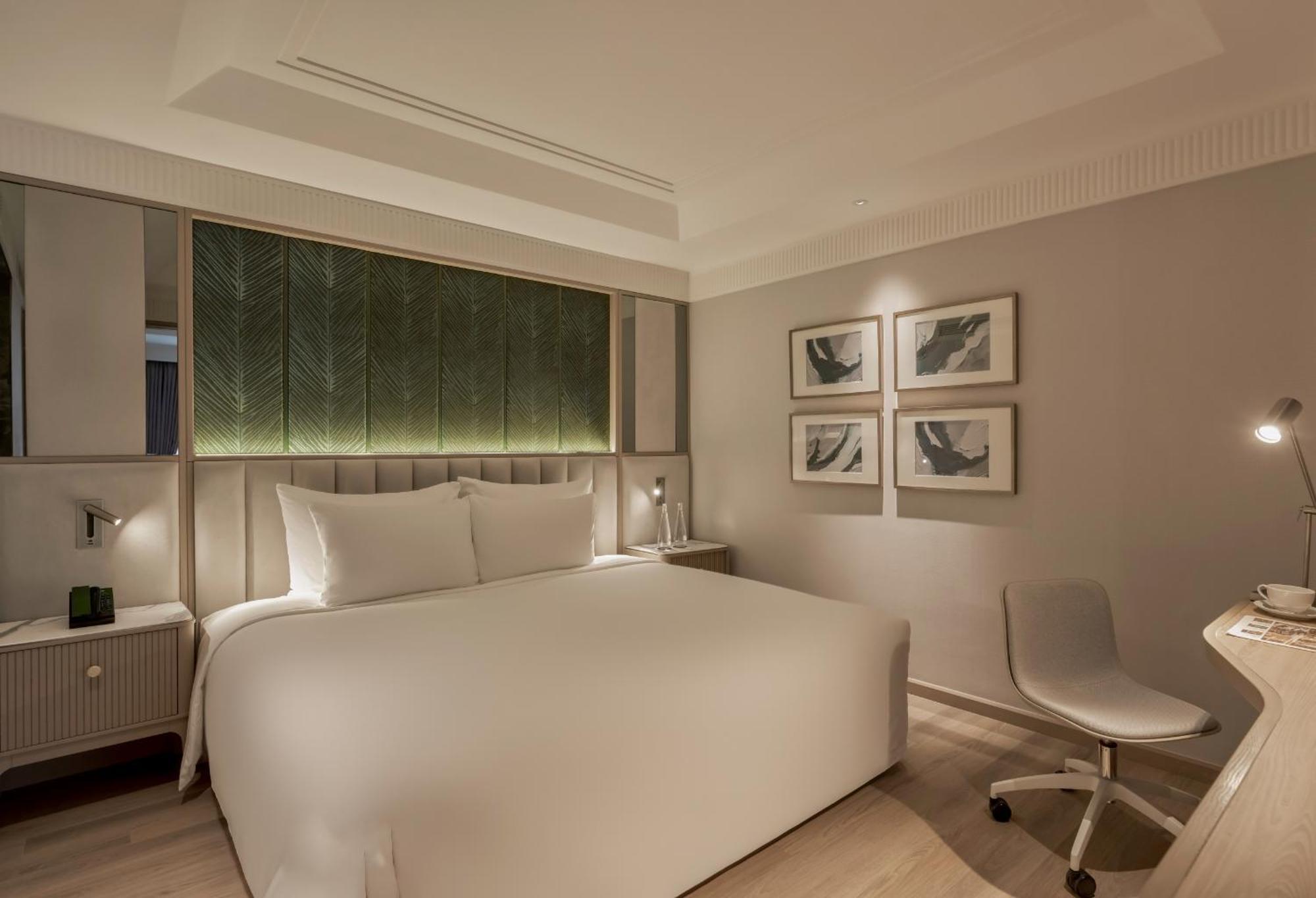La Siesta Premium Saigon 5*