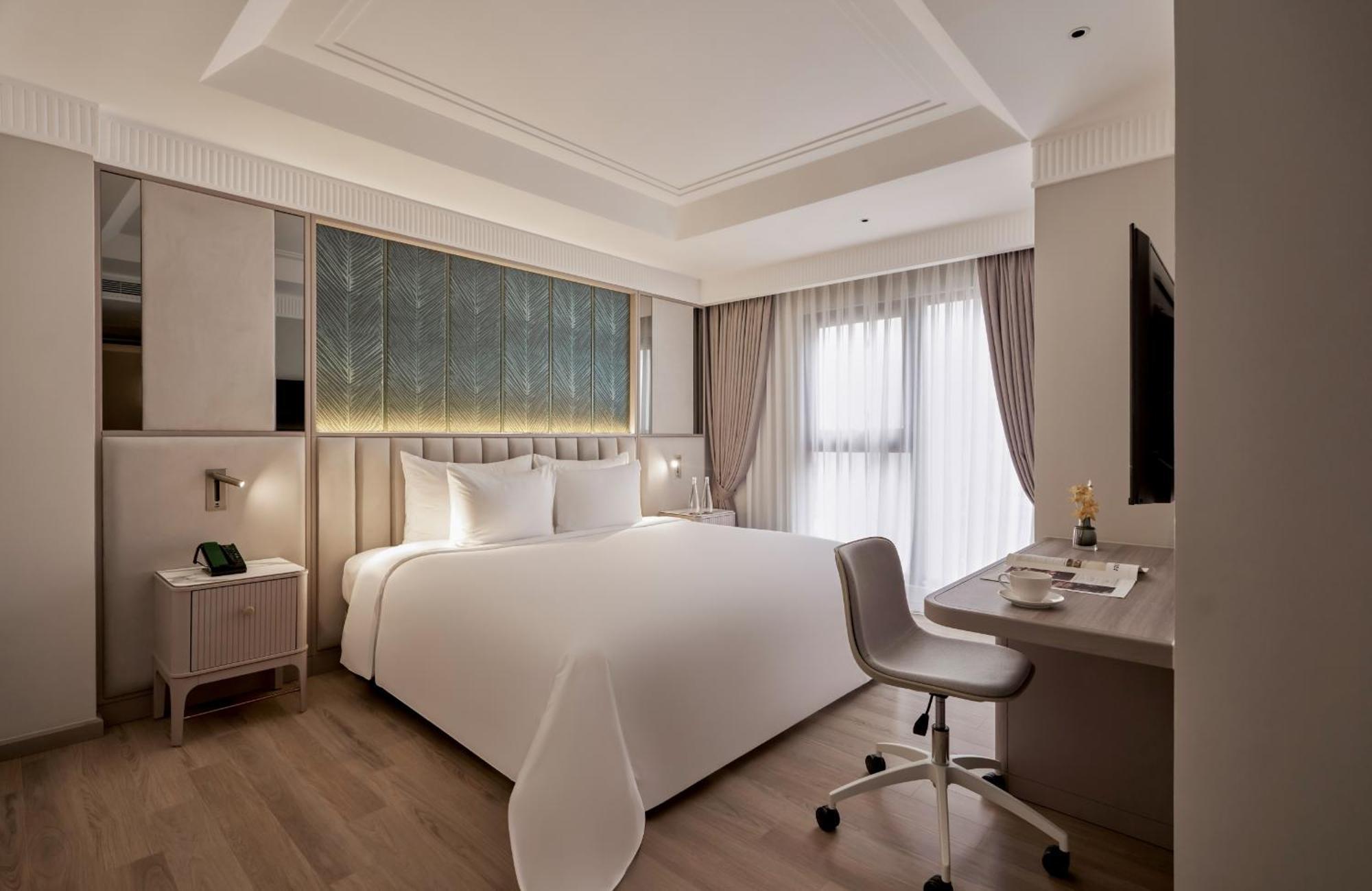 La Siesta Premium Saigon Hotel 5*