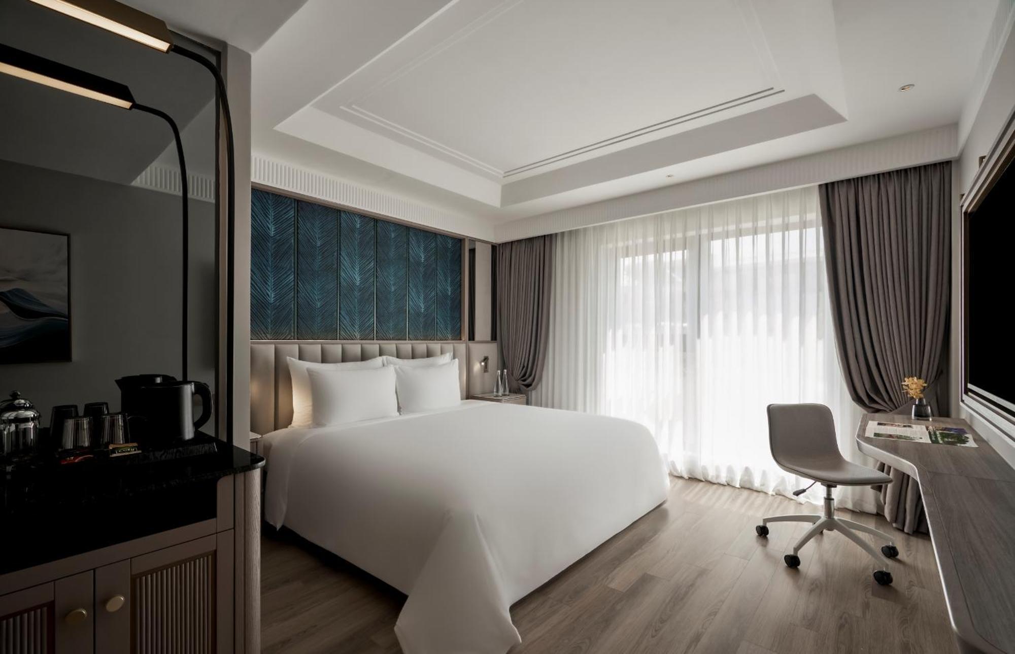 La Siesta Premium Saigon